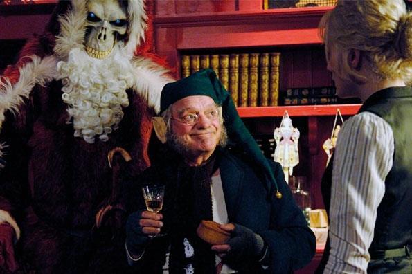 Пратчетт мрачный жнец обложка. Пратчетт санта хрякус. Пратчетт санта хрякус. Пратчетт санта хрякус. Смерть терри пратчетта санта хрякус.