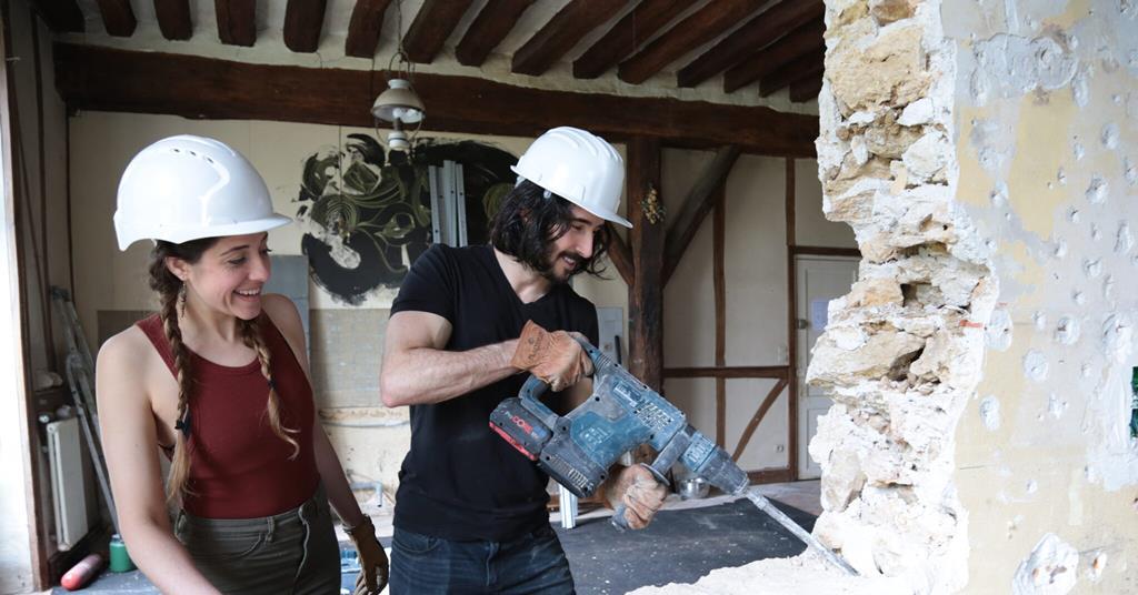 List Of Programs Broadcast By HGTV