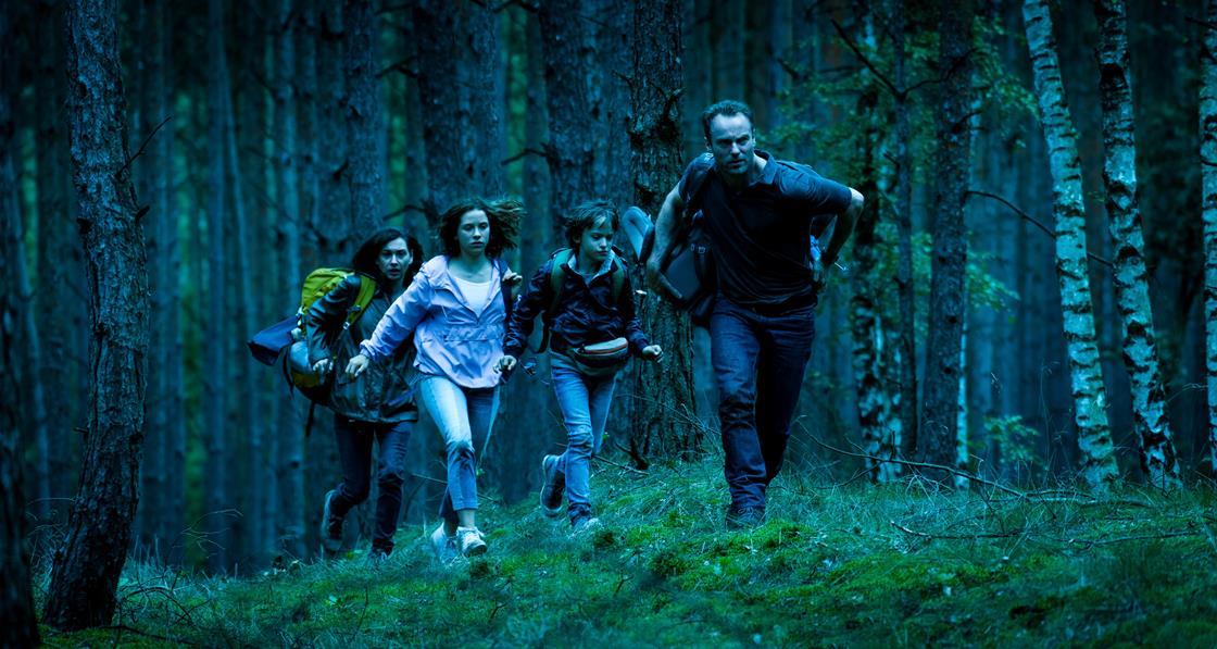 8 Days | Critics | Broadcast