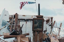 The_Twister_Caught_in_the_Storm_01_18_42_16