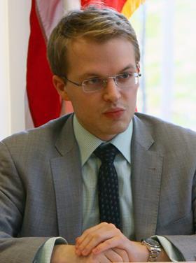 Ronan farrow 2012