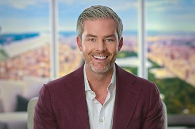 Owning_Manhattan_n_S2_E1_00_05_24_18_R