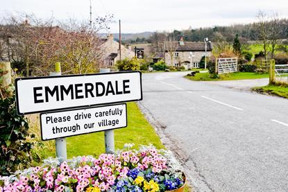 Emmerdale_Sign_2