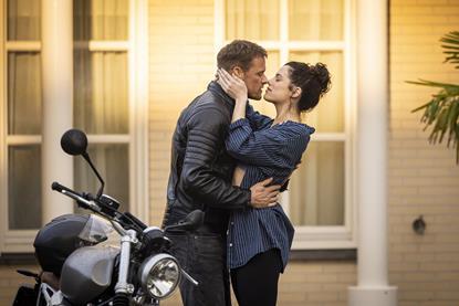 The Couple next Door__ Channel 4  Sofie Gheysens_Keyvisual_75028_S1_- Embargo 12_00 17th August 2023 - The Couple Next Door - First Look-1