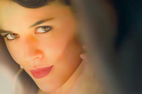Adriana Ugarte as Sira Quiroga