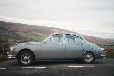 Jaguar Mk2 I Peak District I England 8