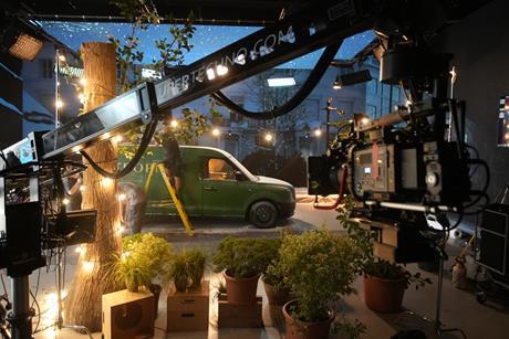 Tropic Skincare - Behind-the-scenes