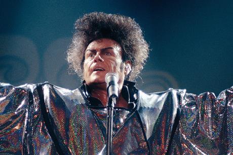 Hunting_Gary_Glitter_n_S1_E1_00_11_40_00 copy