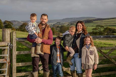 fletchers_family_farm_sr3_ep1_01