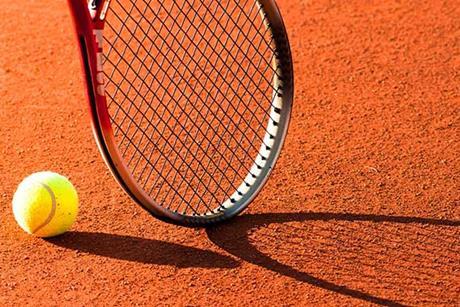 Tennis clay court