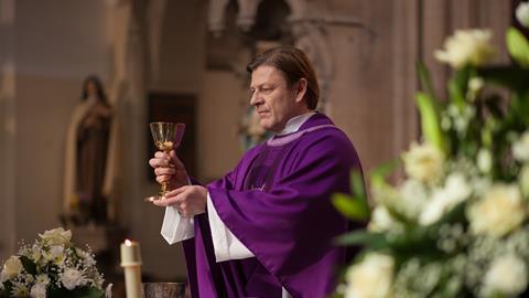 SEAN_BEAN_FATHER_MICHAEL_004