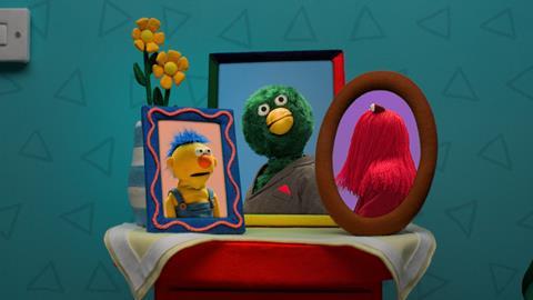 DHMIS_Stills_00_01_16_21_Still102-07daaf