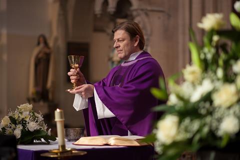 SEAN_BEAN_FATHER_MICHAEL_004