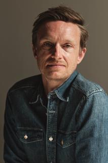 CHRIS_FRY_LR_0Ludovic Robert jpg