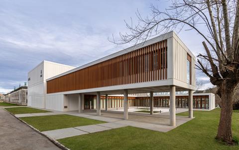 Pedralonga Estudios_Facility 1