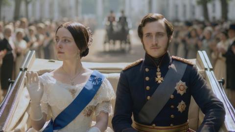 VICTORIA AND ALBERT IN CARRIAGE