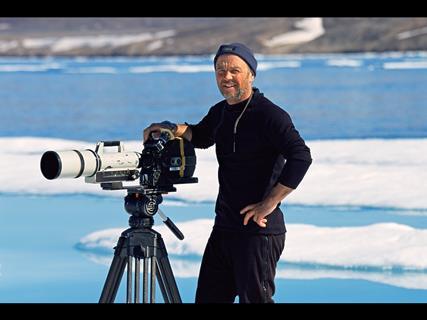 Doug Allan films in the Arctic