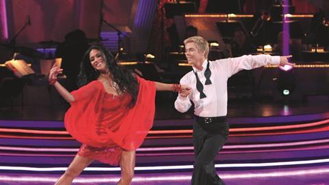 1306044_nicolescherzingerderekhoughdancingwiththestars_380251