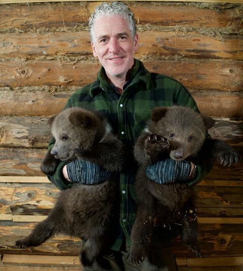 16906949-low_res-grizzly-bear-cubs-and-me