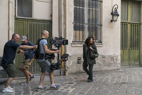 Killing Eve BTS (12)