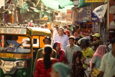The_Reluctant_Traveler_Photo_030701