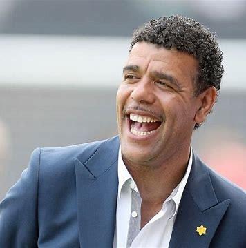 Chris Kamara approved headshot