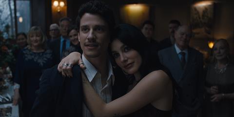 Something_Very_Bad_Is_Going_to_Happen_n_S1_E5_00_08_32_12R