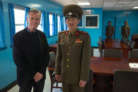 Michael_Palin_in_North_Korea_05