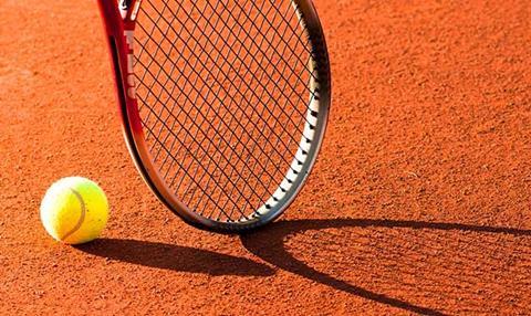 Tennis clay court