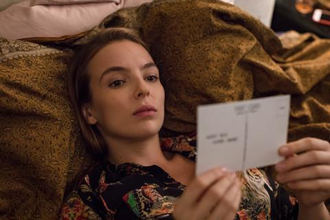 16074976-high_res-killing-eve