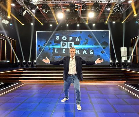 Jota Abril fronts Sopa de Letras for Telemadrid
