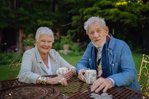 01_07_Tea_with_Judy_Dench_S02