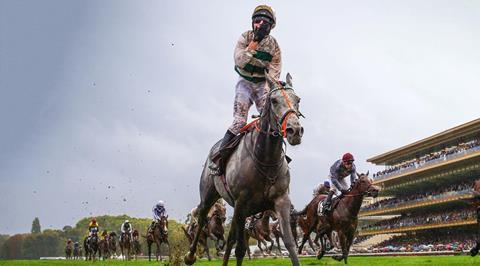 horse racing Prix de l'Arc de Triomphe