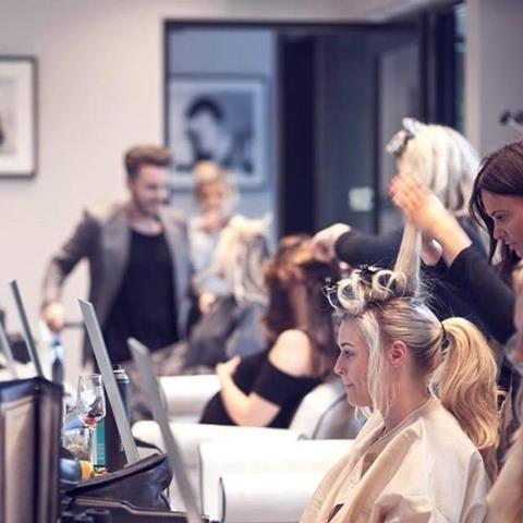the-style-bar-sheffield-blow-dry-and-nails-in-one-1