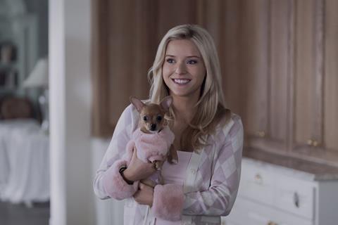 Elle_S1_UT_250331_BROJES_00046R_CropC2_3000