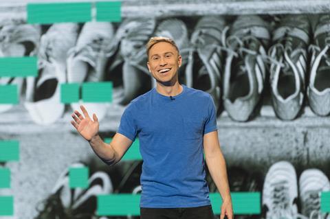 Russell howard rx09 024