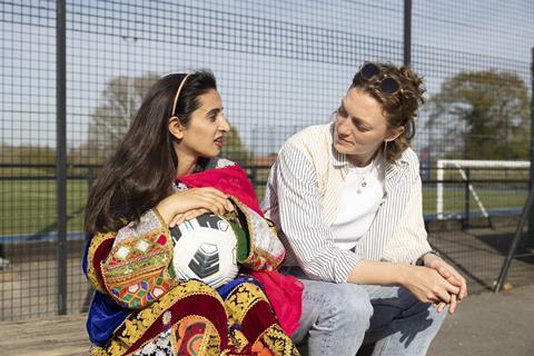HANNAH_CONGDON_THE_LONG_AWAY_GAME