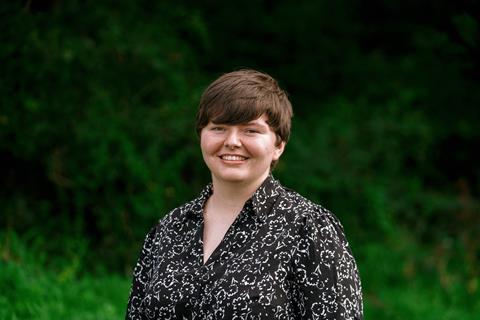 VICKY CHAPMAN WC HEADSHOT